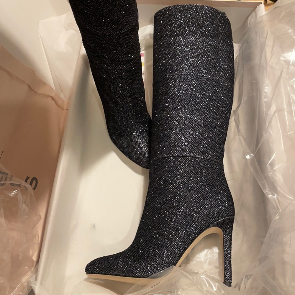 SJP by Sarah Jessica Parker Exculsory boot in Felix 39 never worn new in box